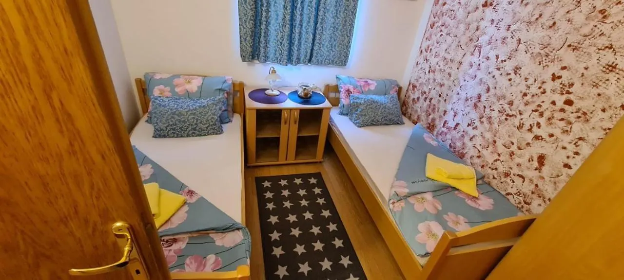 Apartment Lana & Marija